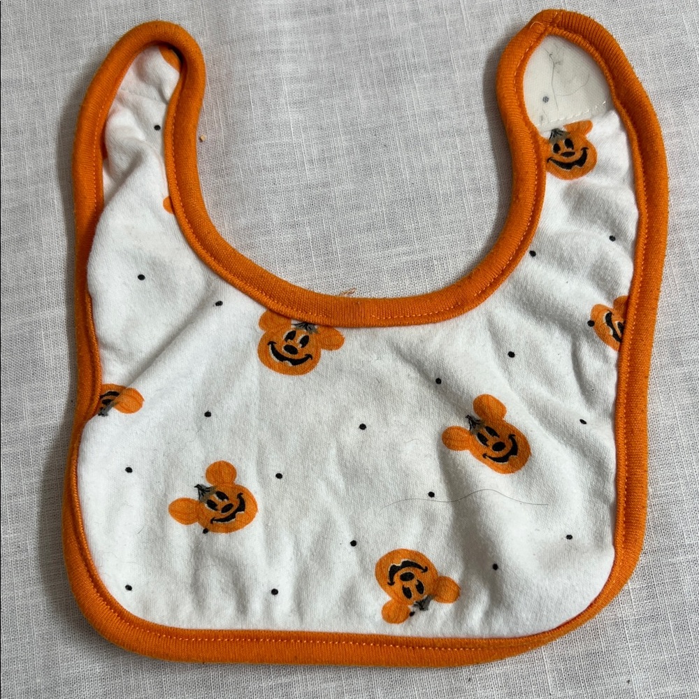 🌞 Carter’s Orange & White  Baby’s First Halloween Mick Mouse teething Baby Bib